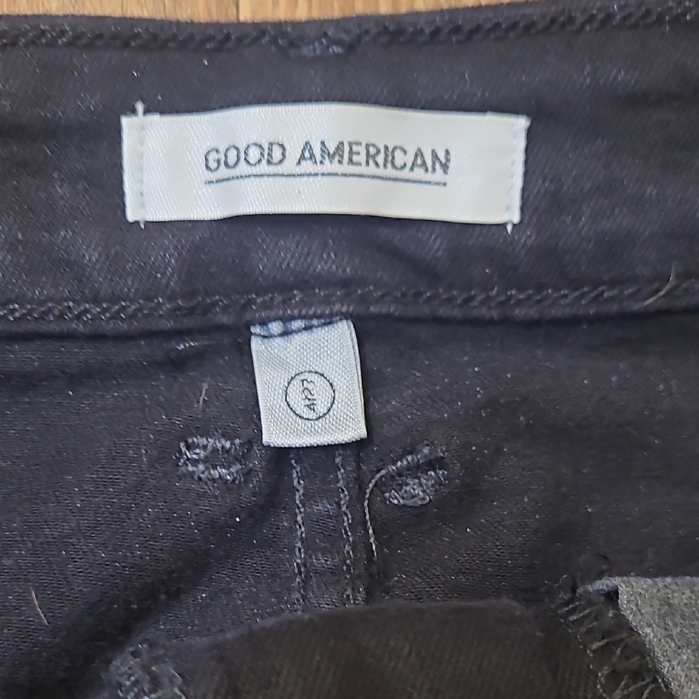Good American Black Denim‎ Mini Skirt with Grommet Trim - Picture 2 of 14